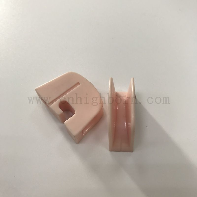 定制的氧化铝打孔第99 AL2O3 纺织陶瓷块