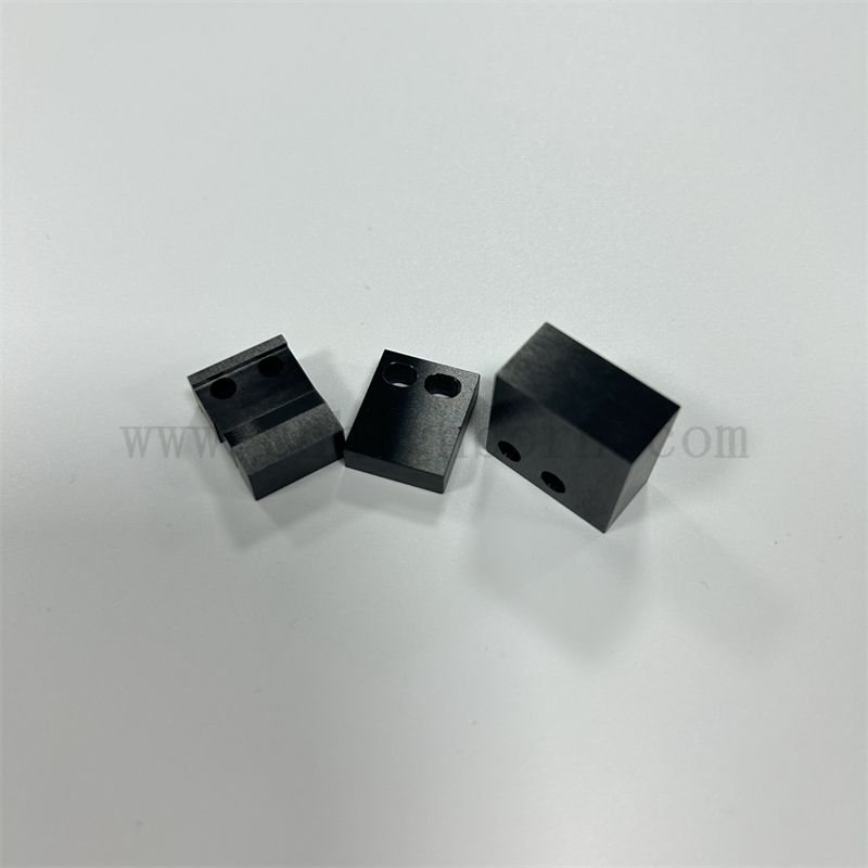 工业压力机械用精密加工黑色氧化锆陶瓷板Zro2板材