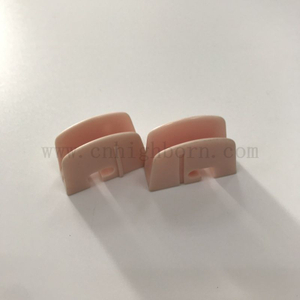 定制的氧化铝打孔第99 AL2O3 纺织陶瓷块