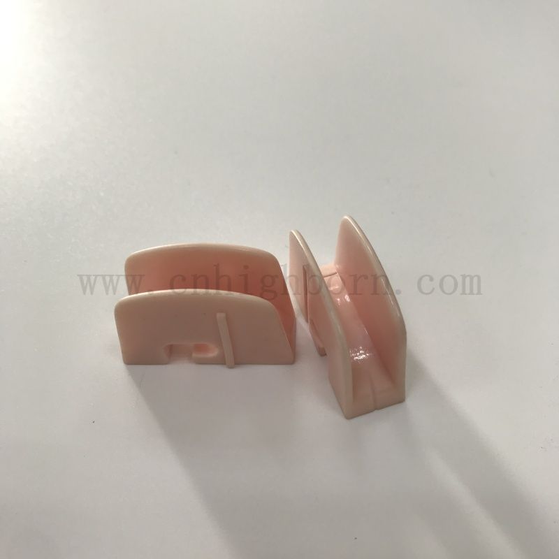 定制的氧化铝打孔第99 AL2O3 纺织陶瓷块