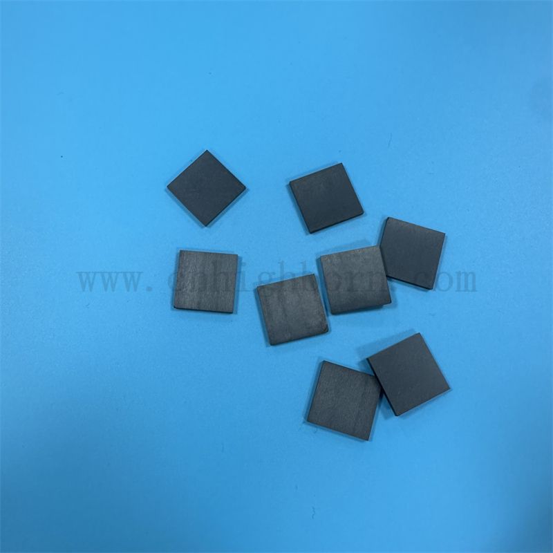 定制的黑色氧化锆不规则板零件绝缘子ZRO2陶瓷板