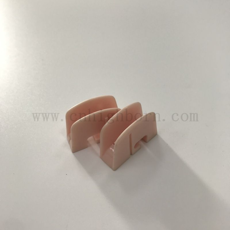 定制的氧化铝打孔第99 AL2O3 纺织陶瓷块
