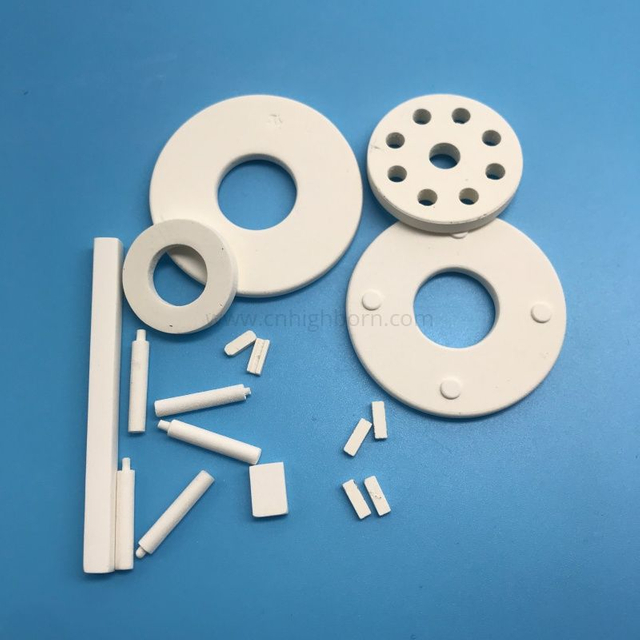 Porous Diatomite Ceramic Plates Parts Customized Shapes Sizes