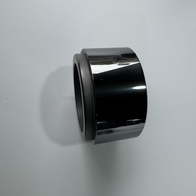 碳化硅 (SiC) 带防旋转槽的轴套
