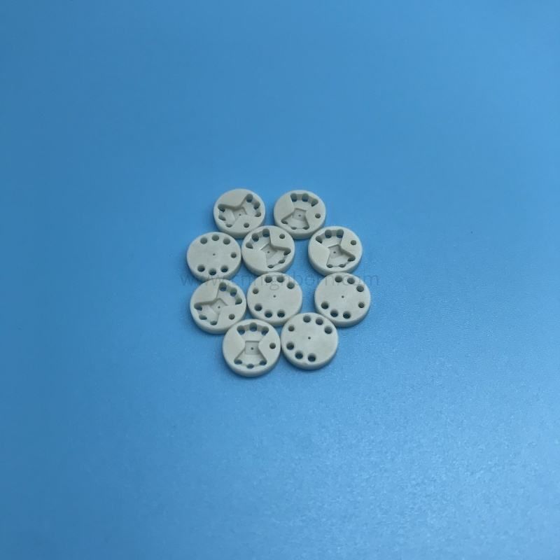 定制 AlN 氮化铝陶瓷 陶瓷星形穿孔基板