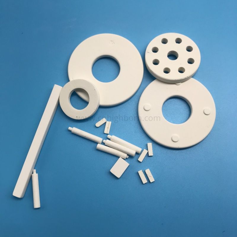 Porous Diatomite Ceramic Plates Parts Customized Shapes Sizes